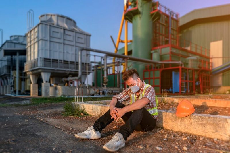 Denied Oilfield Injury Claim? When to Call a Lawyer and Sue the Insurance Company